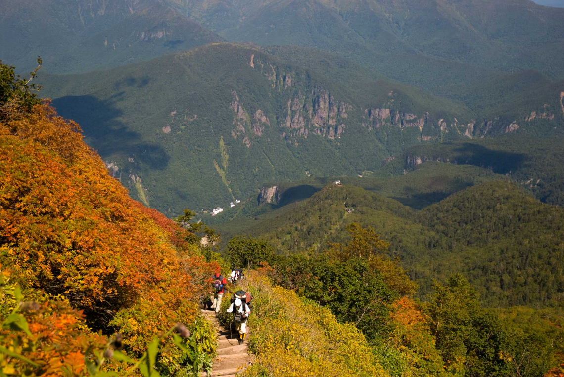 the upper section of the Kurodake hike in autumn