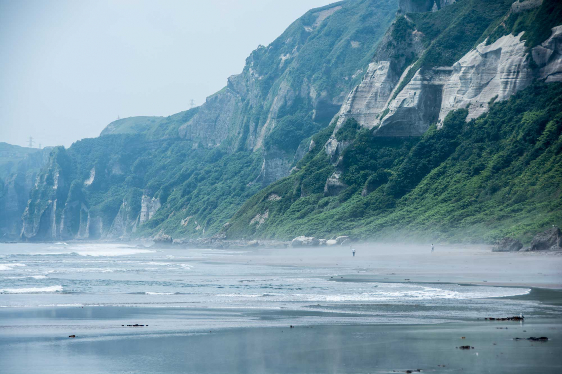 muroran itanki beach white cliffs