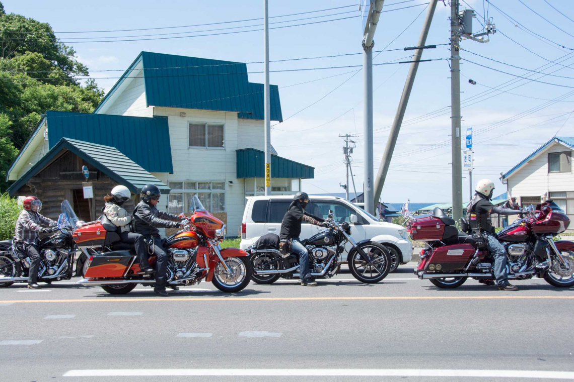 bike club riders in rankoshi hokkaido japan, harley davidson